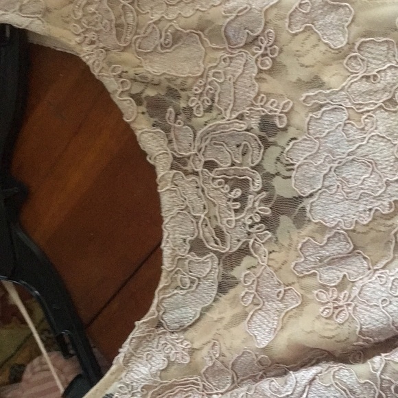 Tea length dress - Picture 3 of 4